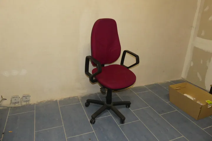 Bürostuhl